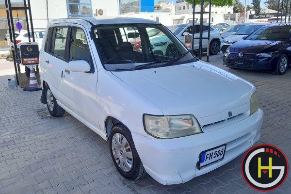 NISSAN Cube